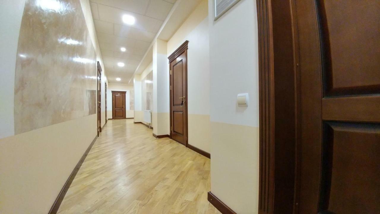 Hotel Meridian Броди Екстер'єр фото