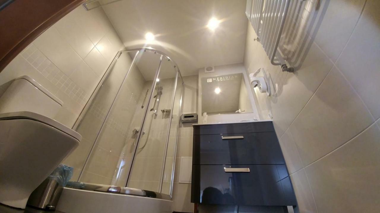Hotel Meridian Броди Екстер'єр фото