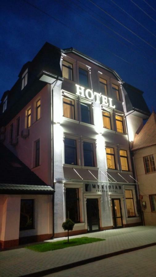 Hotel Meridian Броди Екстер'єр фото