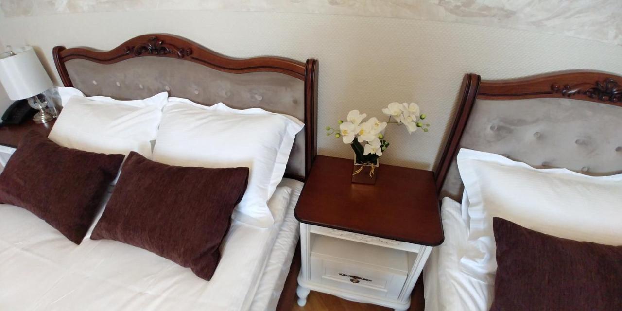 Hotel Meridian Броди Екстер'єр фото