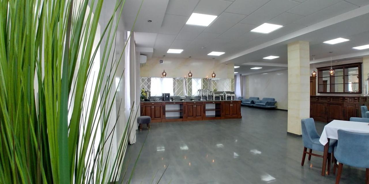Hotel Meridian Броди Екстер'єр фото