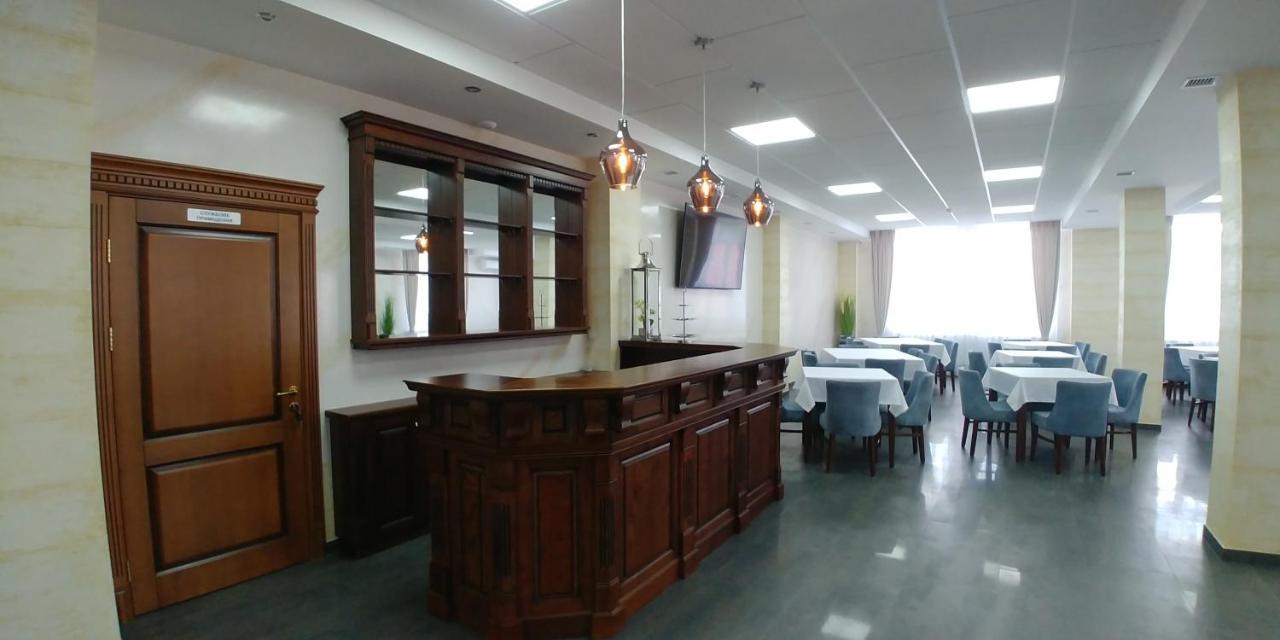 Hotel Meridian Броди Екстер'єр фото