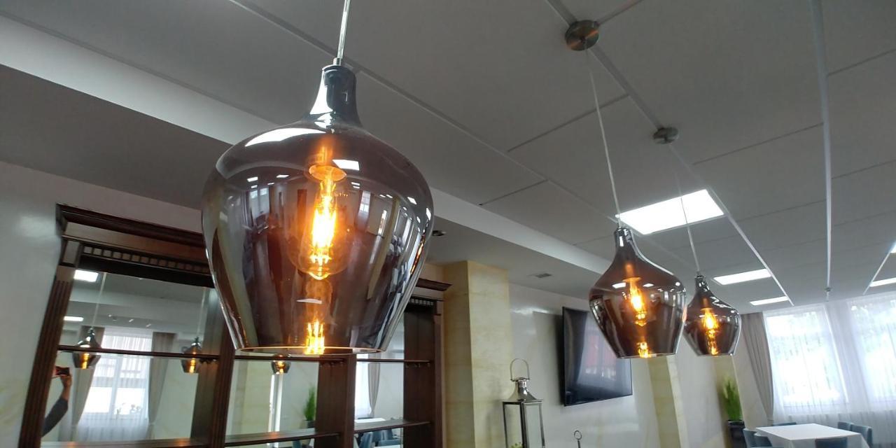 Hotel Meridian Броди Екстер'єр фото