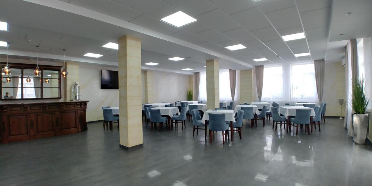 Hotel Meridian Броди Екстер'єр фото