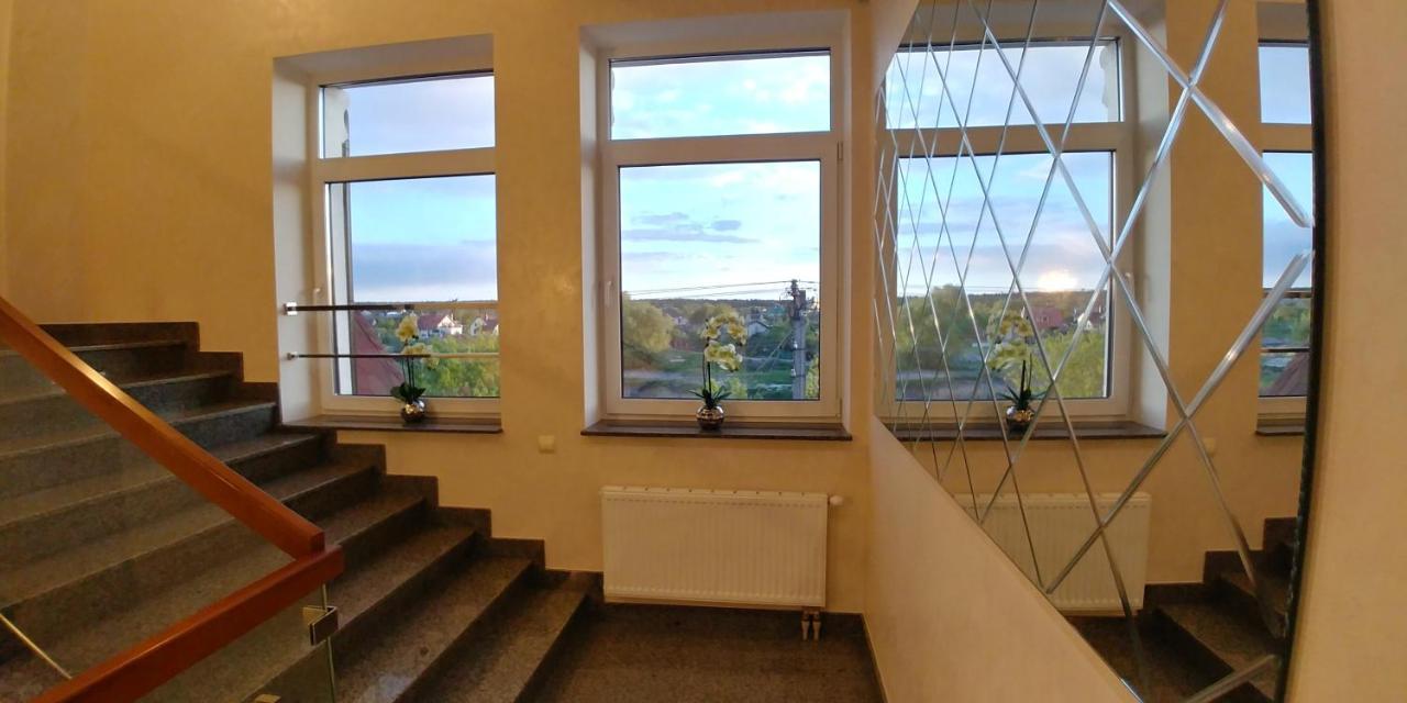 Hotel Meridian Броди Екстер'єр фото