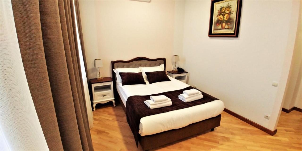 Hotel Meridian Броди Екстер'єр фото